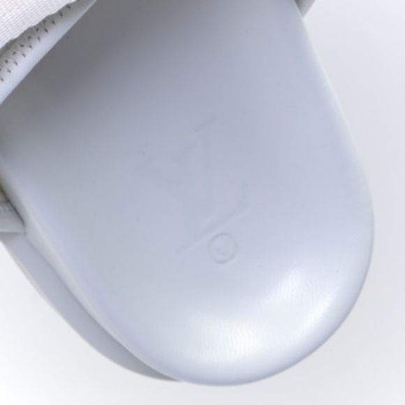 SOLD Louis Vuitton Mens Sandals U.S. 10 /UK 9 - Picture 16 of 16